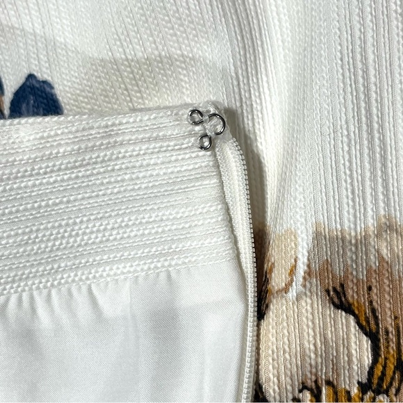 Ann Taylor Women's Pencil Skirt Size 12 Floral on Cream Print Lined Stretch - Picture 9 of 14